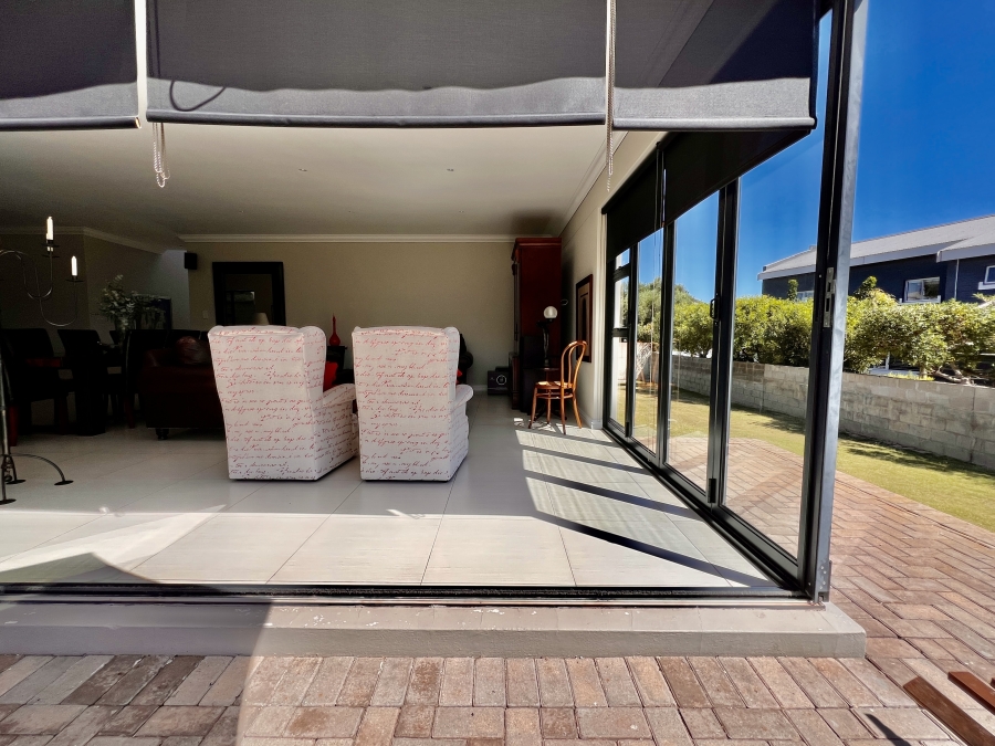 3 Bedroom Property for Sale in Myburgh Park Western Cape